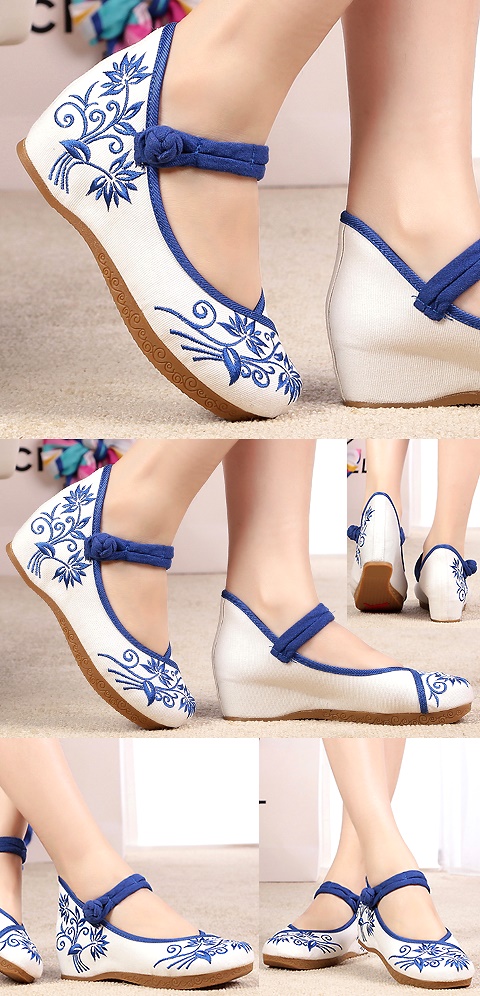 Mid Heel Flower Embroidery Shoes (Blue)