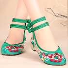 Mid Heel Flower Embroidery Shoes (Green)