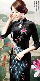 Elbow-sleeve Embroidery Velvet Cheongsam (RM)