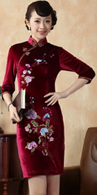 Elbow-sleeve Short-length Embroidery Velvet Cheongsam (RM)