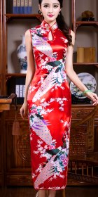 Sleeveless Long-length Peacock Cheongsam (RM)