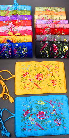 Foldable Embroidery Jewelry Bag (Multicolor)