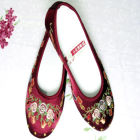 Mid Heel Pomegranate Flower Embroidery Shoes (Multicolor)